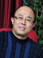李强
